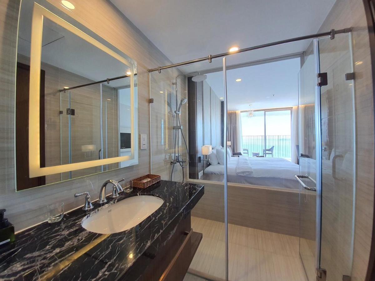 Kn Panorama Beachfront Condotel Nha Trang Exterior foto