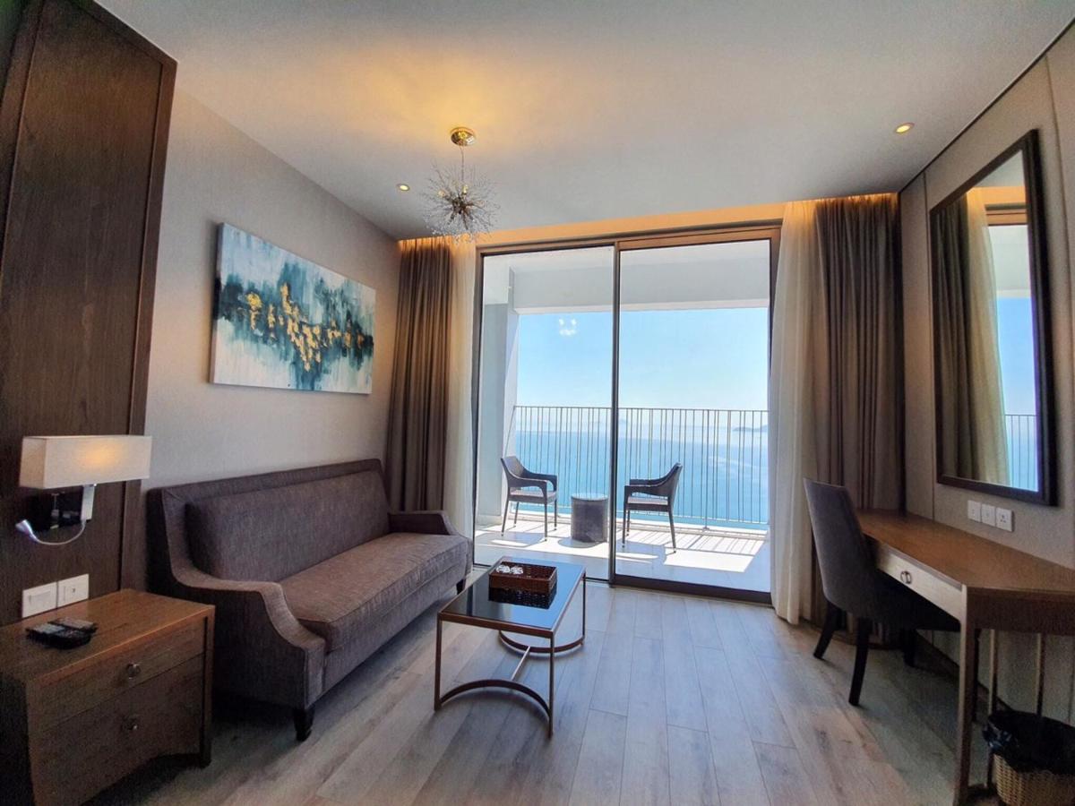 Kn Panorama Beachfront Condotel Nha Trang Exterior foto