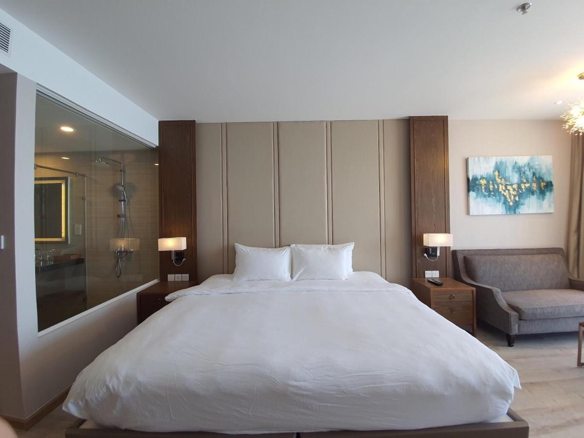 Kn Panorama Beachfront Condotel Nha Trang Exterior foto