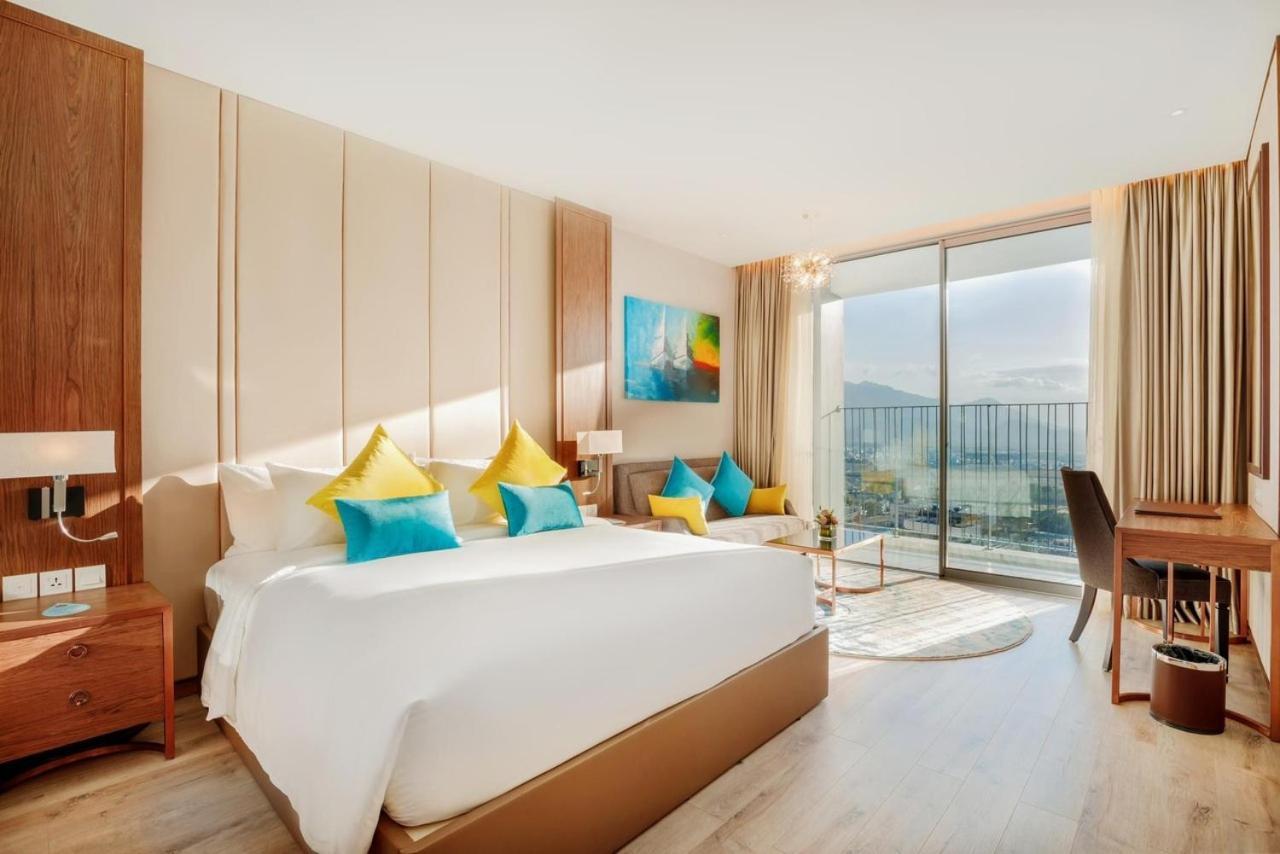 Kn Panorama Beachfront Condotel Nha Trang Exterior foto