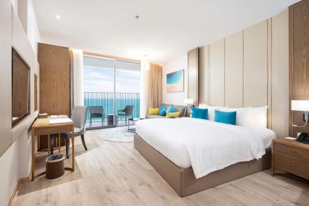 Kn Panorama Beachfront Condotel Nha Trang Exterior foto