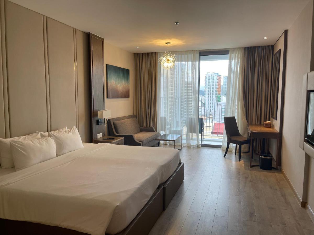 Kn Panorama Beachfront Condotel Nha Trang Exterior foto